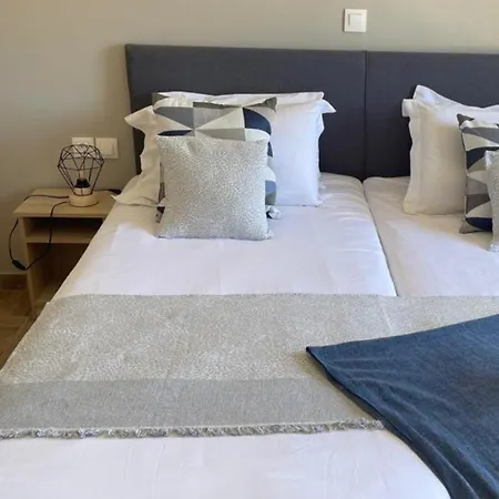 Georgia's Apartments, Corfu Ипсос