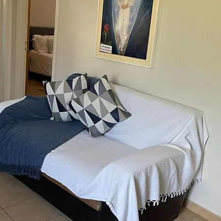 Georgia's Apartments, Corfu Ípszosz