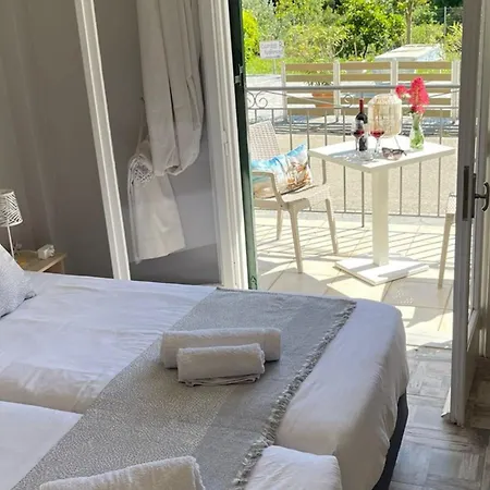 Georgia's Apartments, Corfu Ípszosz